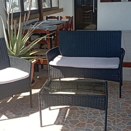 Lentas Royal Apartment Bagian luar foto