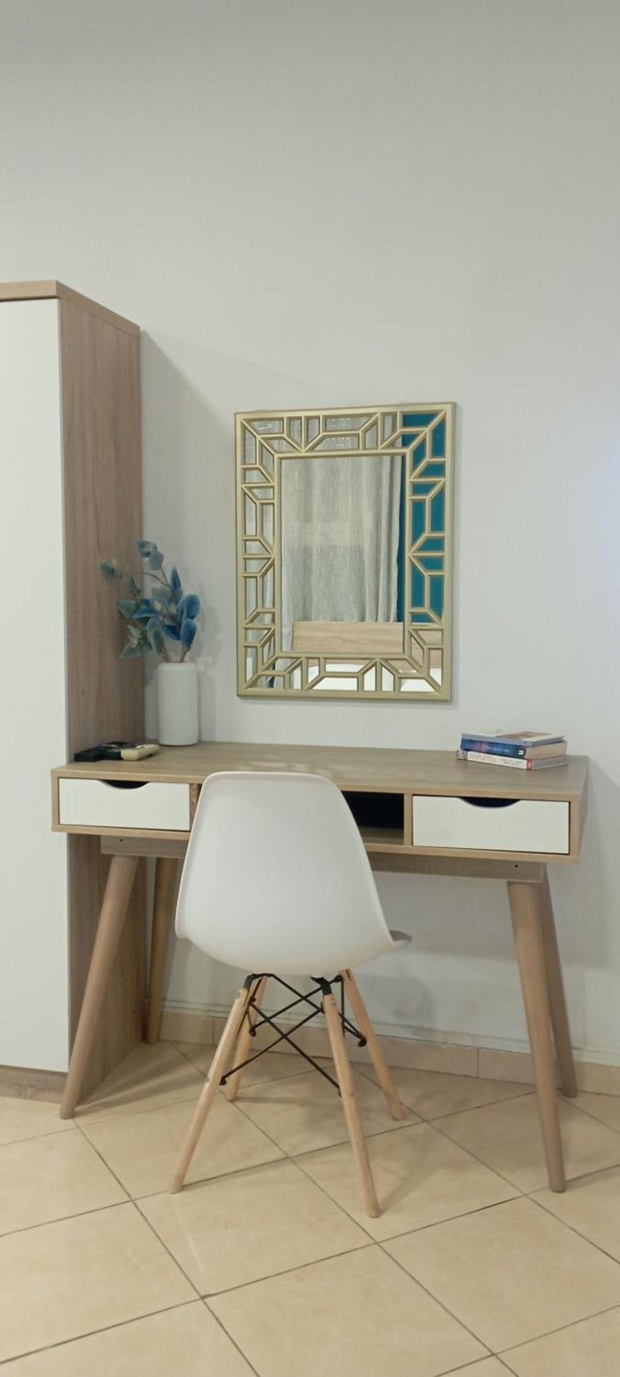 Lentas Royal Apartment Bagian luar foto