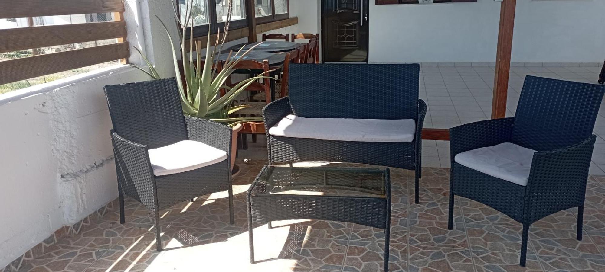 Lentas Royal Apartment Bagian luar foto
